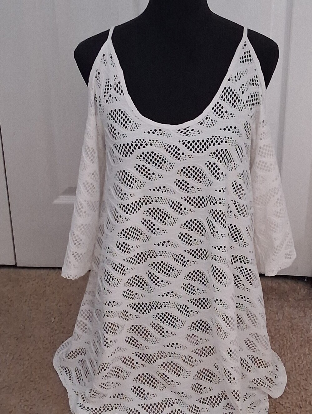 Jordan Taylor White Crochet Cold Shoulder Tunic/Cover Up Size M